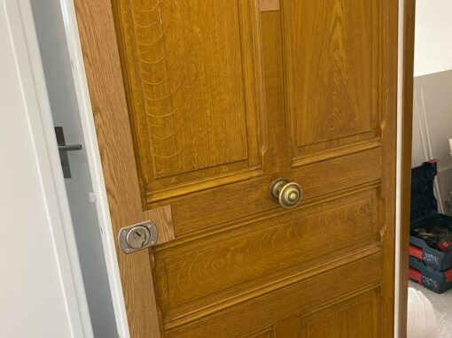 Finition extérieur blindage parisien simple vantail