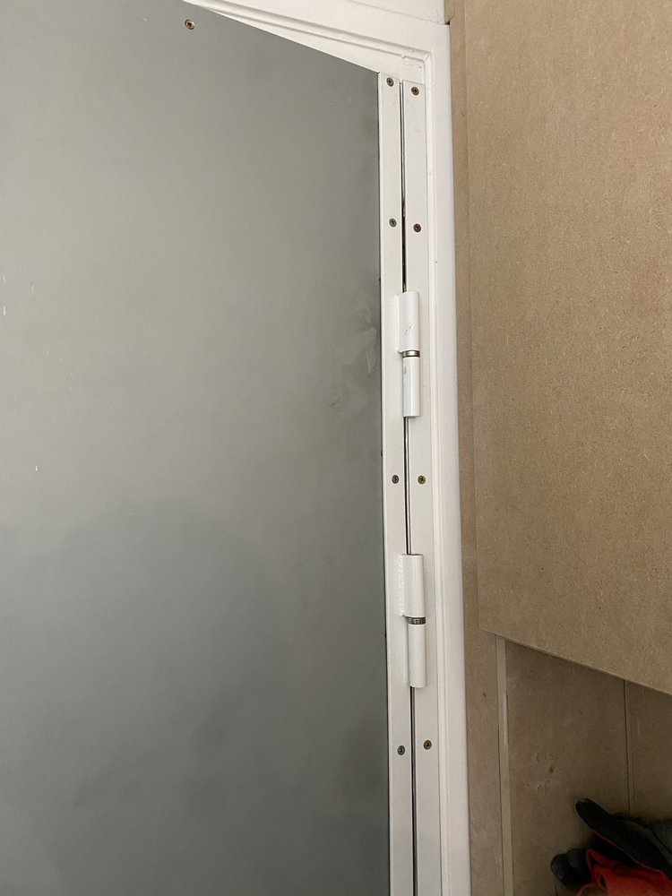 Pose Barre de pivot 4 paumelles à Asnières-sur-seine Pose Barre de pivot 4 paumelles à Asnières-sur-seine